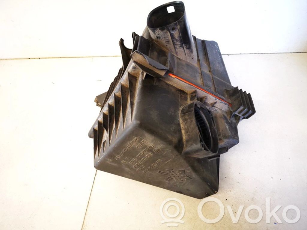 Volkswagen Polo IV 9N3 Obudowa filtra powietrza 
