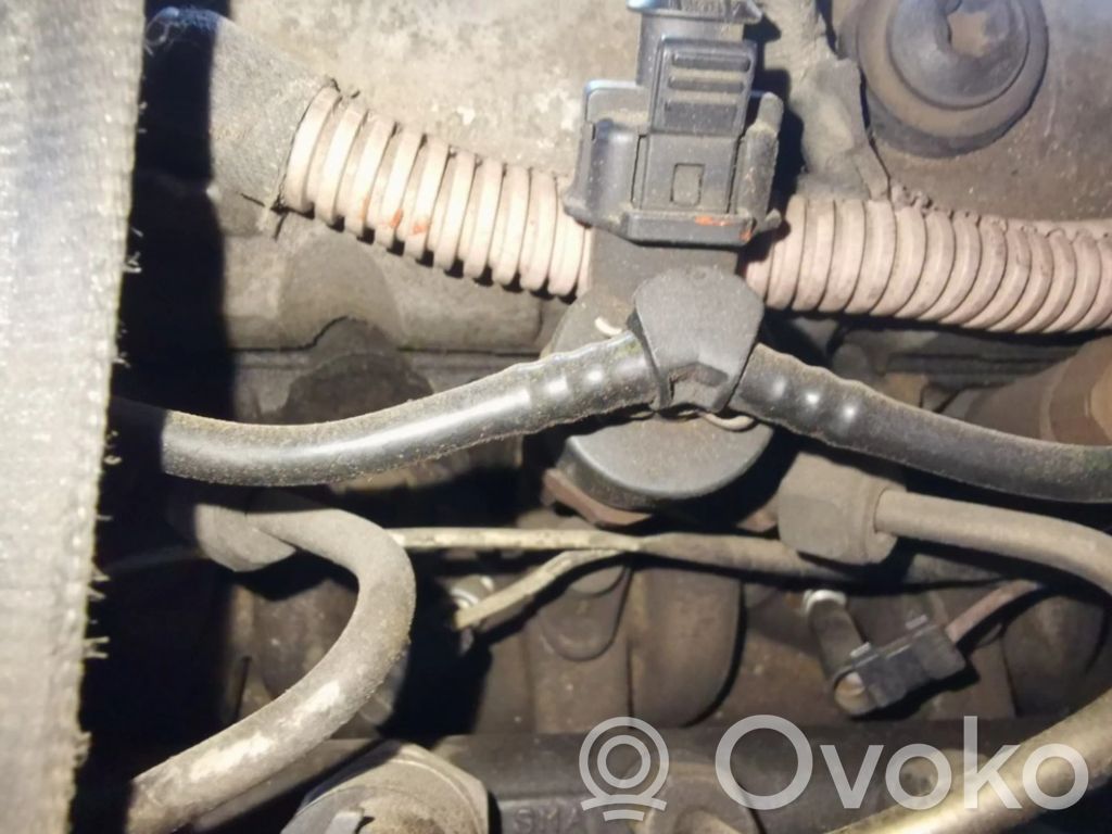 Inyector de combustible   0445110021,7700111014,0445110021,7700111014