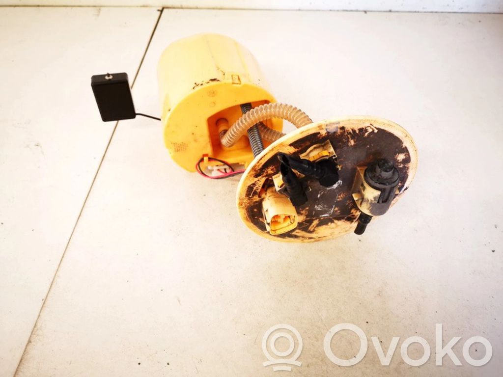 Toyota Avensis T270 Sensor de nivel de combustible 
