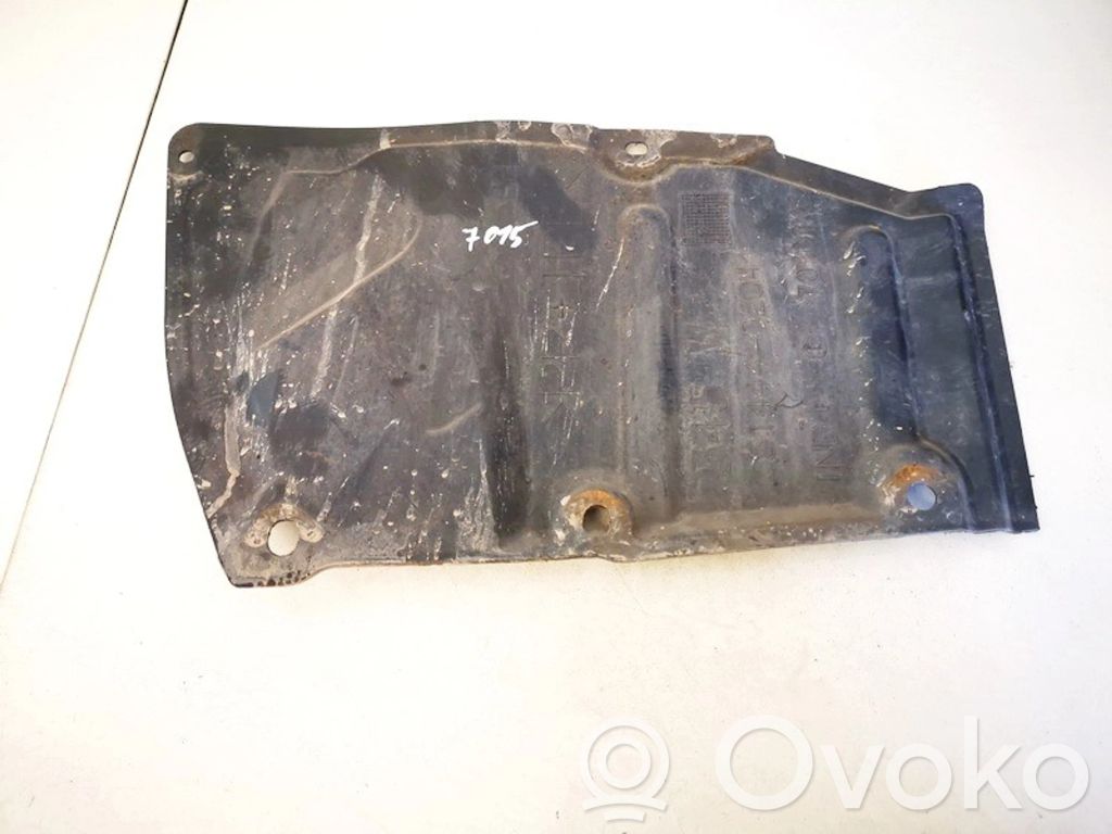 Toyota Avensis T270 Protecție inferioară motor 