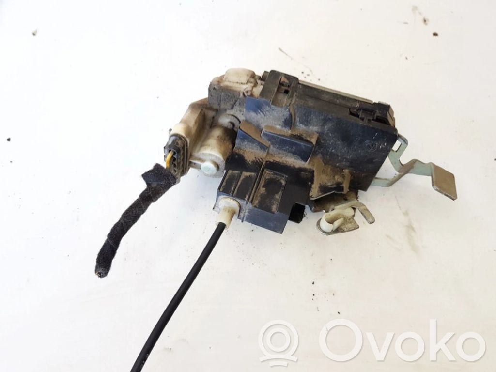 Serrure de porte avant   B792,B792