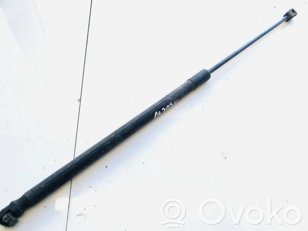 Opel Corsa D Konepellin kaasujousi 