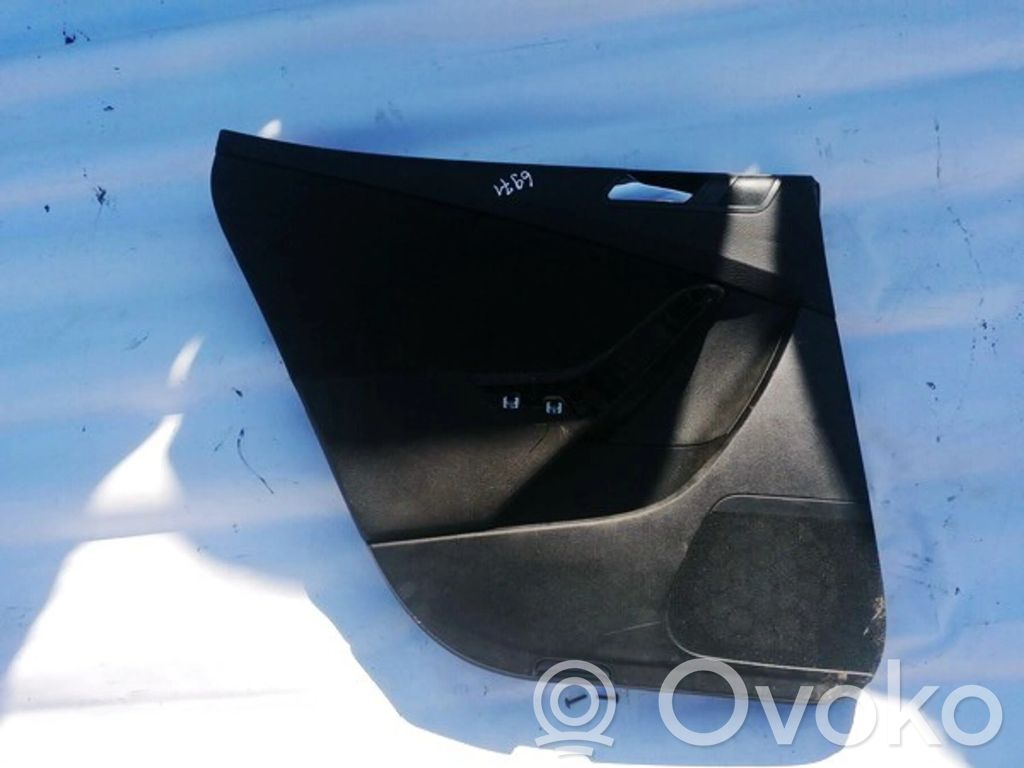 Volkswagen PASSAT B6 Rivestimento del pannello della portiera posteriore 