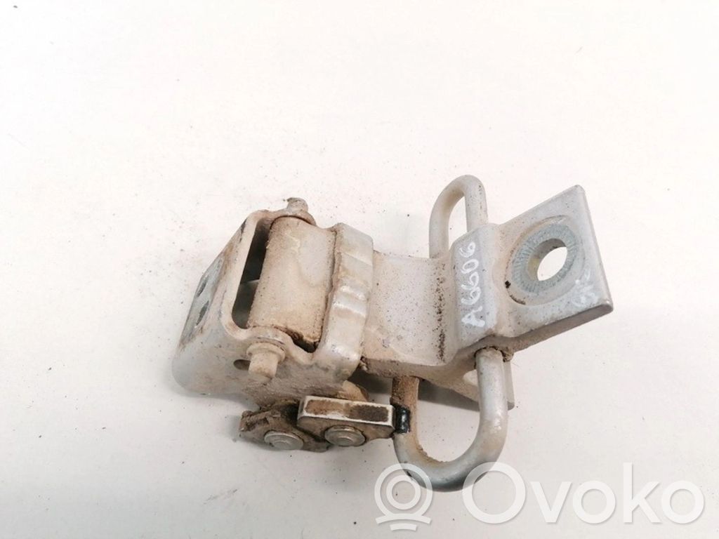 Audi 80 90 B3 Balama inferioară ușă spate 