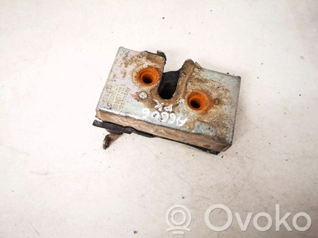Audi 80 90 B3 Serratura portiera anteriore