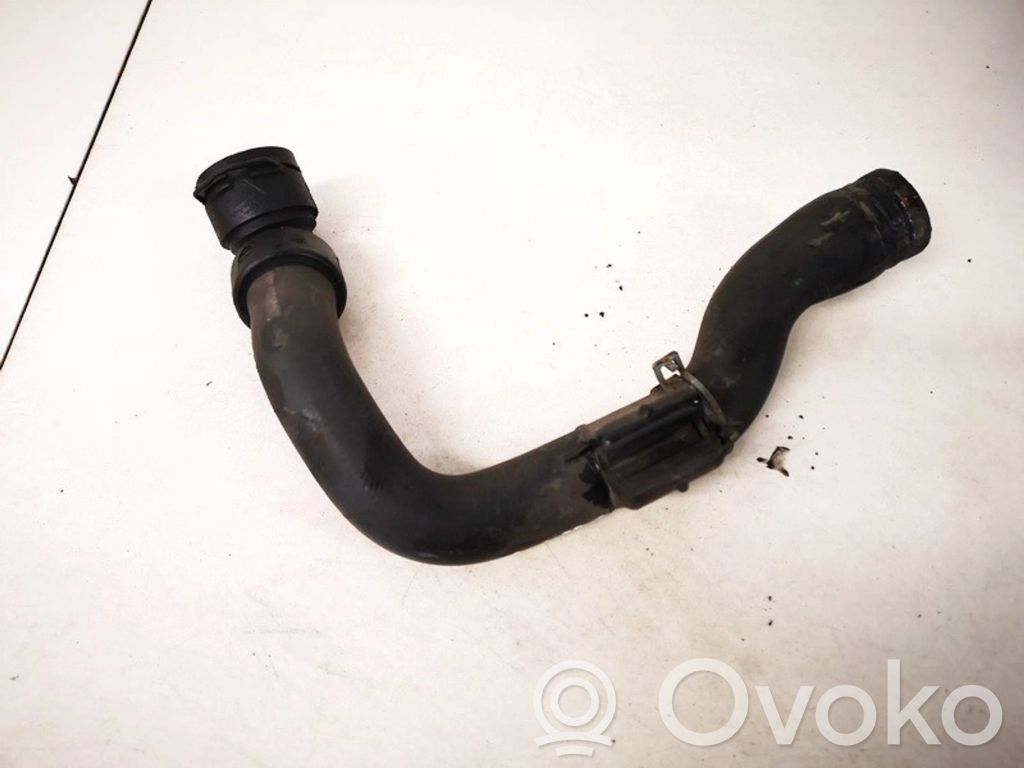 Audi A6 S6 C5 4B Tubo flessibile del liquido di raffreddamento del motore 