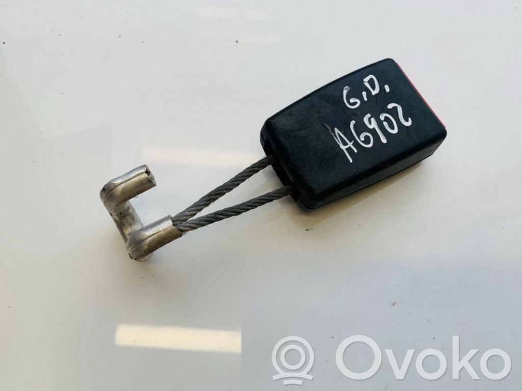 Audi A4 S4 B5 8D Gurtschloss hinten