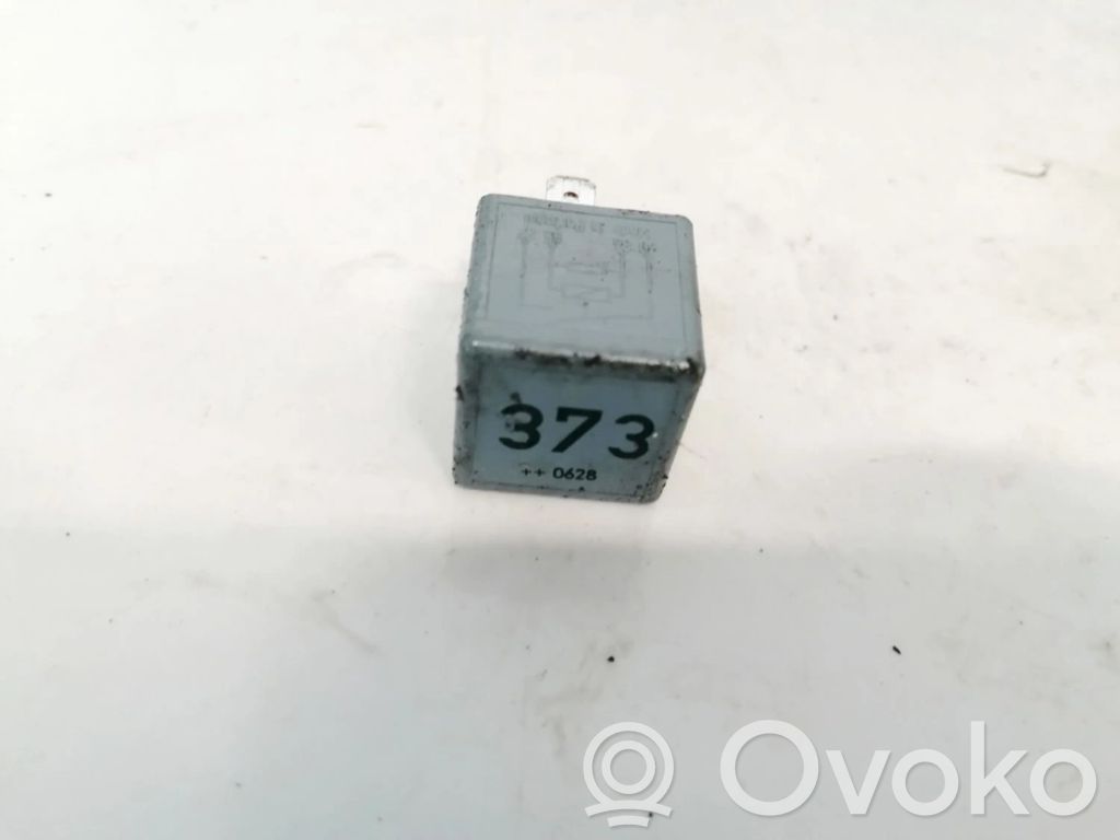 Otros relés   8D0951253A,V23134B52X301,8D0951253A,V23134B52X301