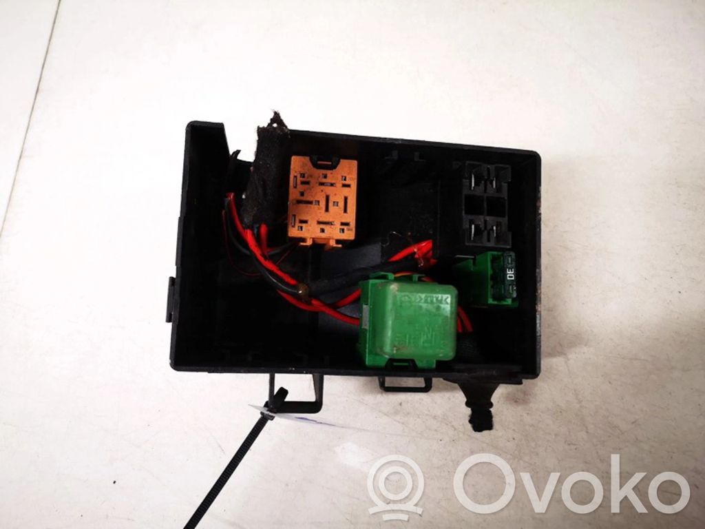 Opel Zafira A Set scatola dei fusibili