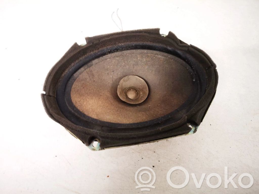 Mazda Premacy Altavoz de la puerta delantera 