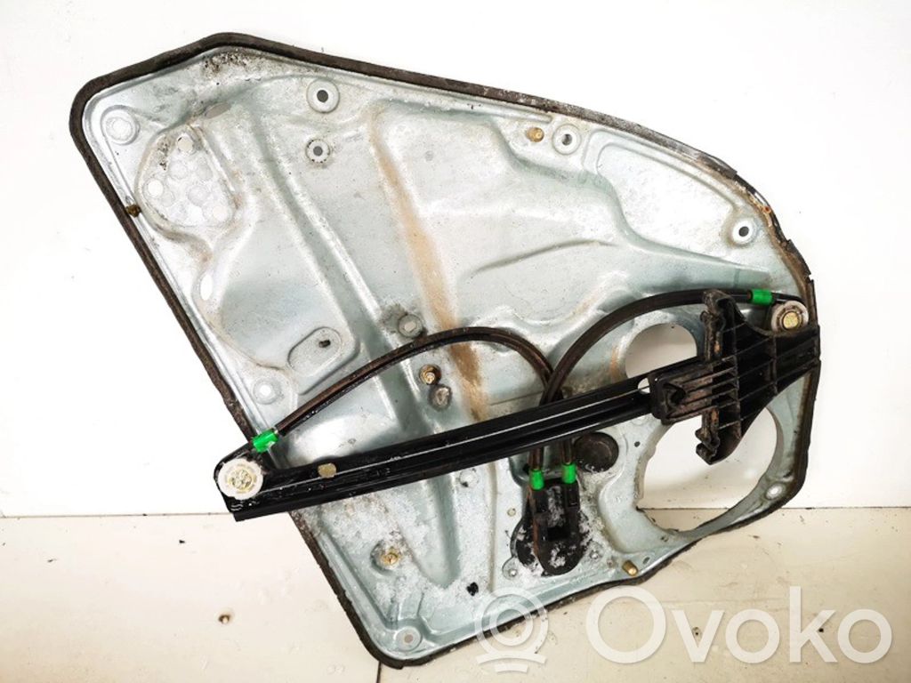 Volkswagen Golf IV Alzacristalli del portellone scorrevole con motorino