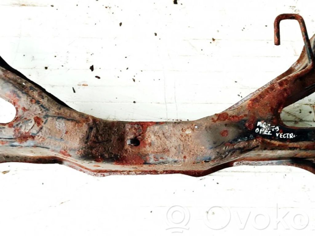 Cadru auxiliar spate