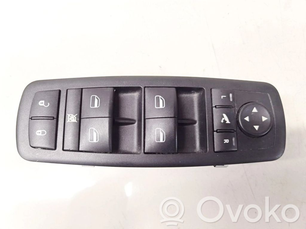 Electric window control switch   04602534AF,10003313,04602534AF10003313,04602534AF,10003313