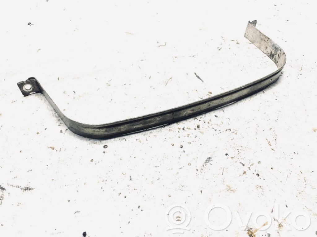 Volkswagen Golf V Staffa di fissaggio del serbatoio del carburante 