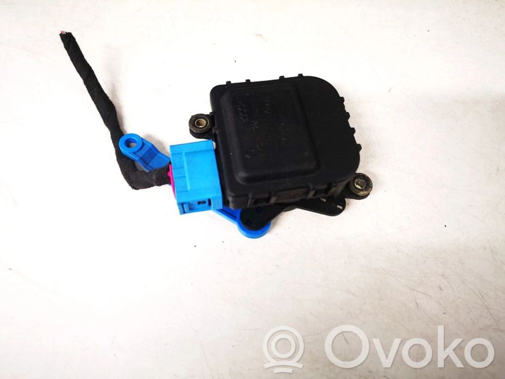 Audi A4 S4 B5 8D Motorino attuatore aria 