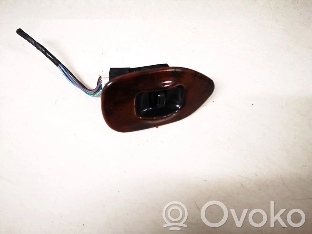 Subaru Outback Przyciski szyb 