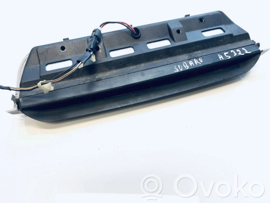 Subaru Legacy Troisième feu stop