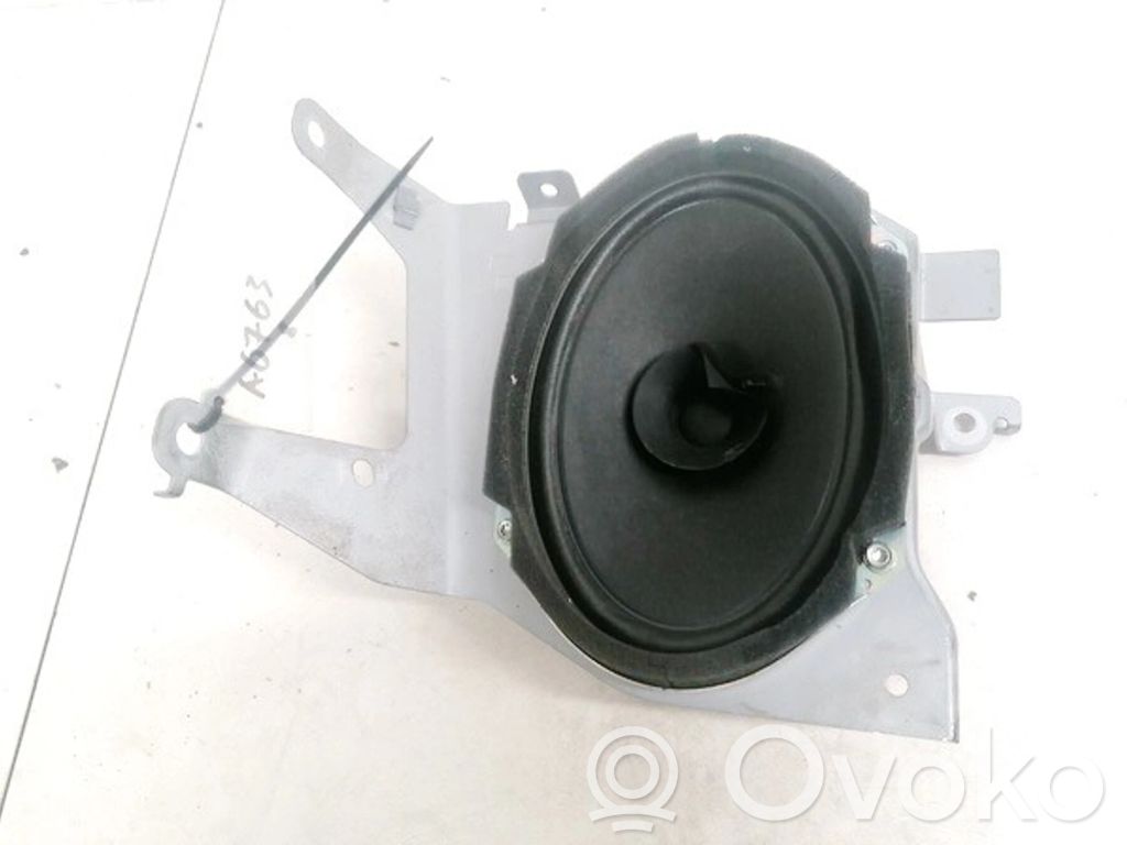 Mazda 5 Altavoz de la puerta delantera 