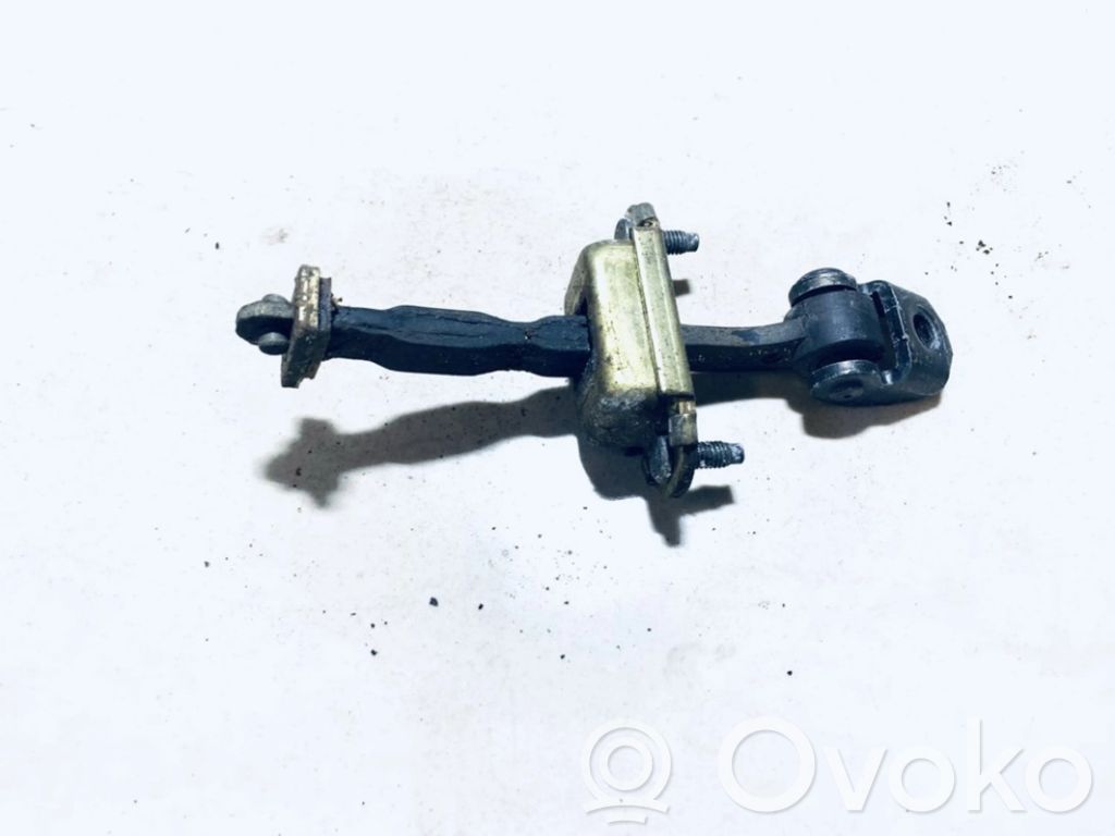 Ford Fusion Etuoven pidätin 