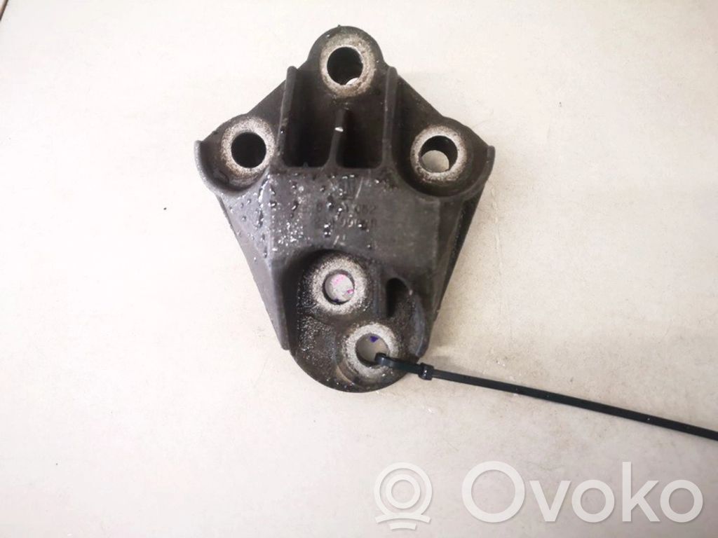 Opel Vectra B Supporto di montaggio del motore (usato) 