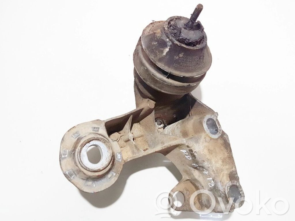 Volkswagen PASSAT B5 Supporto di montaggio del motore (usato) 