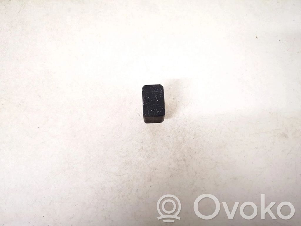 Otros relés   46520421,70230,46520421,70230