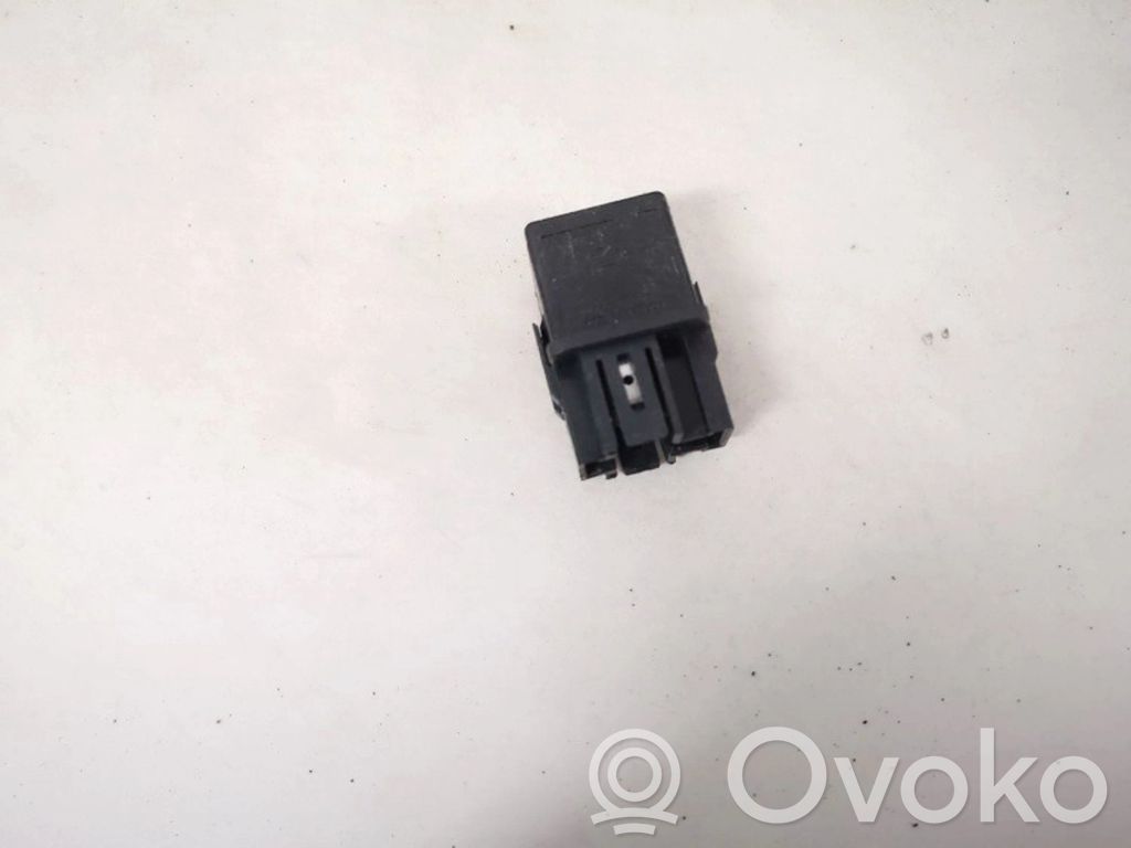 Otros relés   MB953381,V23134B52X240,MB953381,V23134B52X240