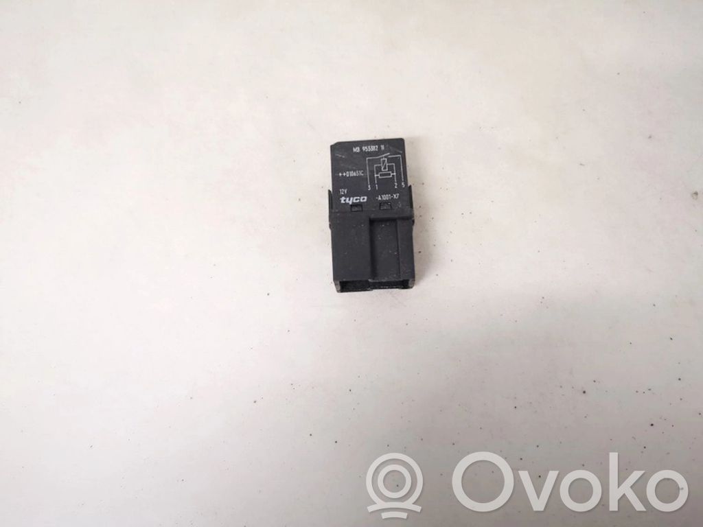 Altri relè   MB953382,MB953382