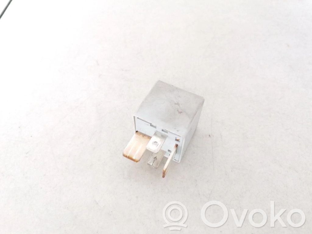 Altri relè   8D0951253,8D0951253