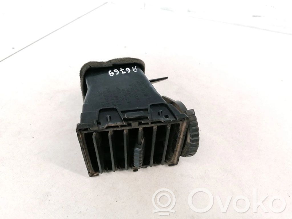 Nissan X-Trail T30 Grilă ventilație centrală 