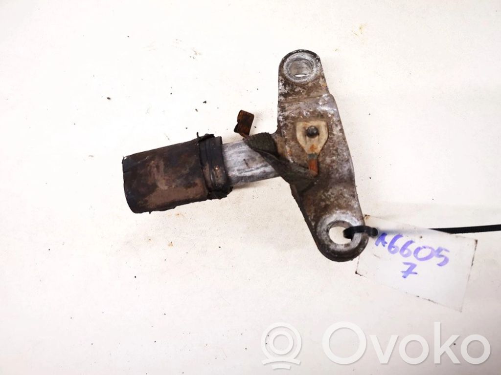 Engine mounting bracket   04861308,04861308