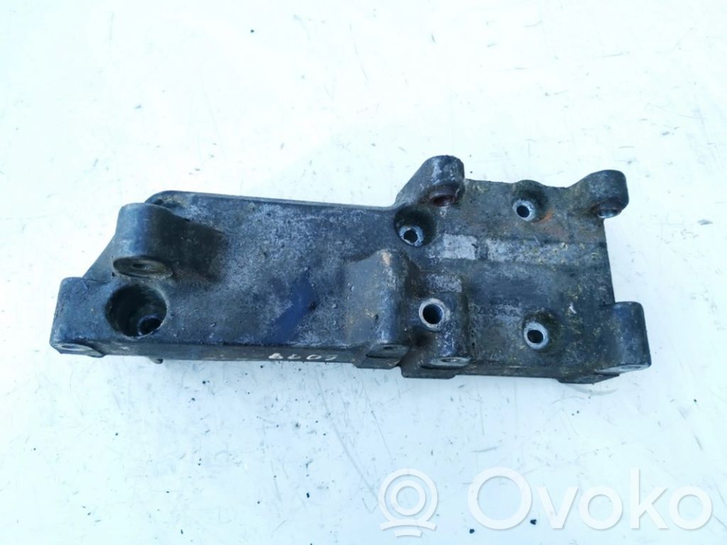 Volvo S70  V70  V70 XC Suport motor 