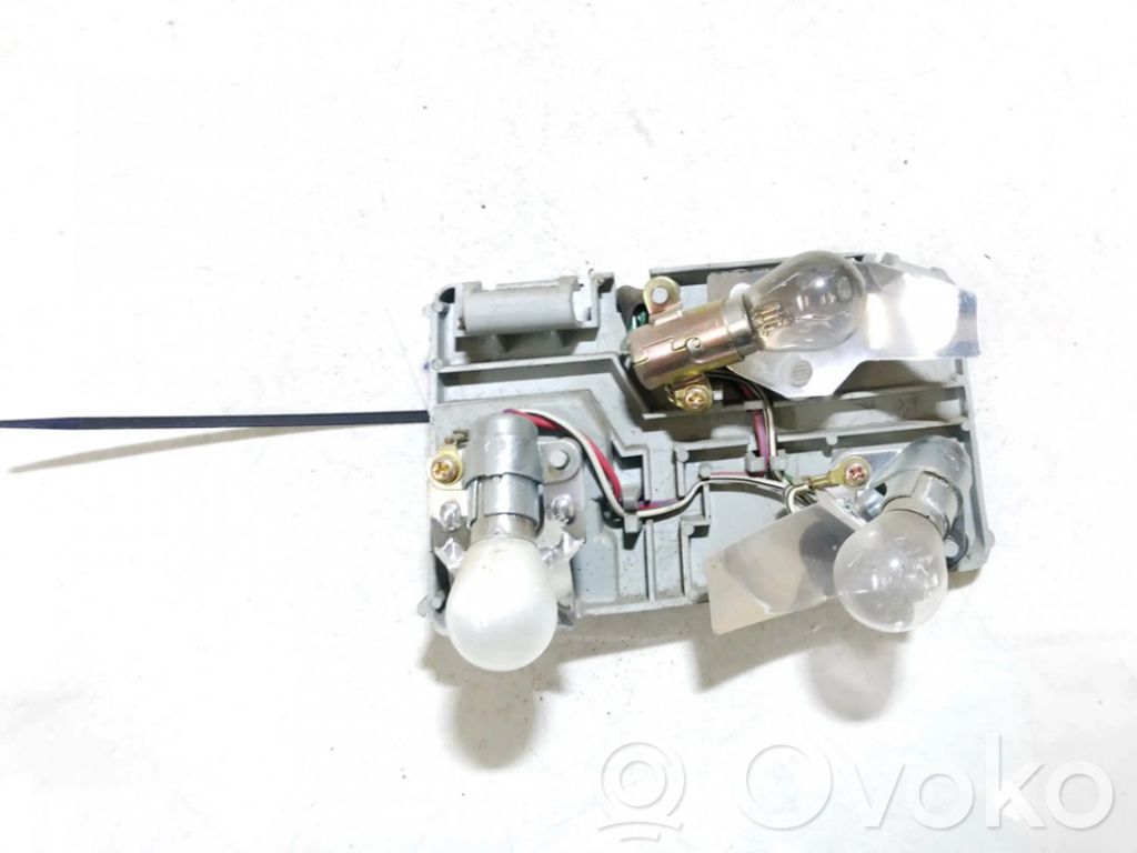 Toyota Corolla E90 Wkład lampy tylnej 