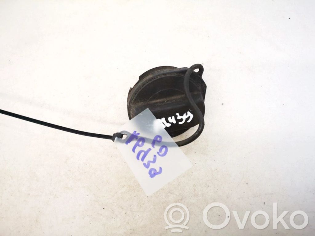 Volkswagen Golf V Bouchon de réservoir essence 