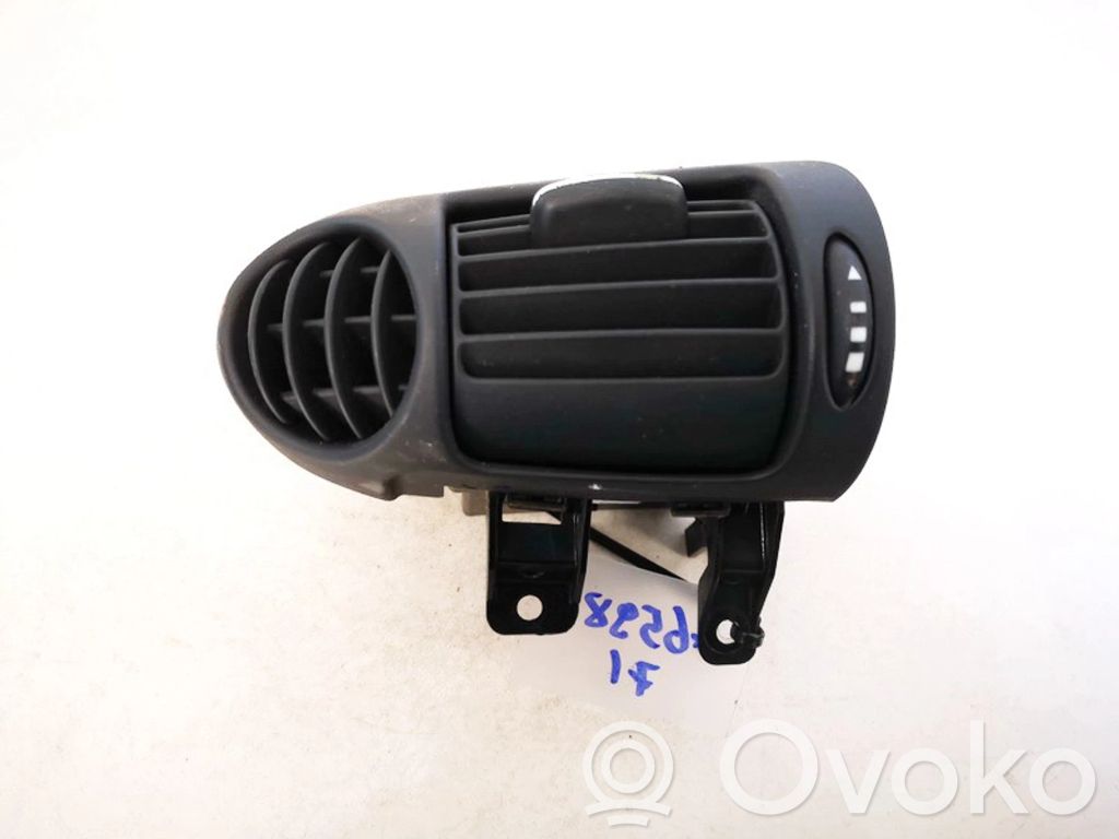 Mercedes-Benz C W203 Grilă ventilație centrală 