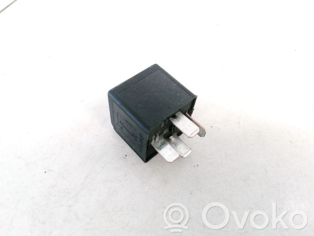 Otros relés   2S7T14B192AA,V23136B1X66,2S7T14B192AA,V23136B1X66