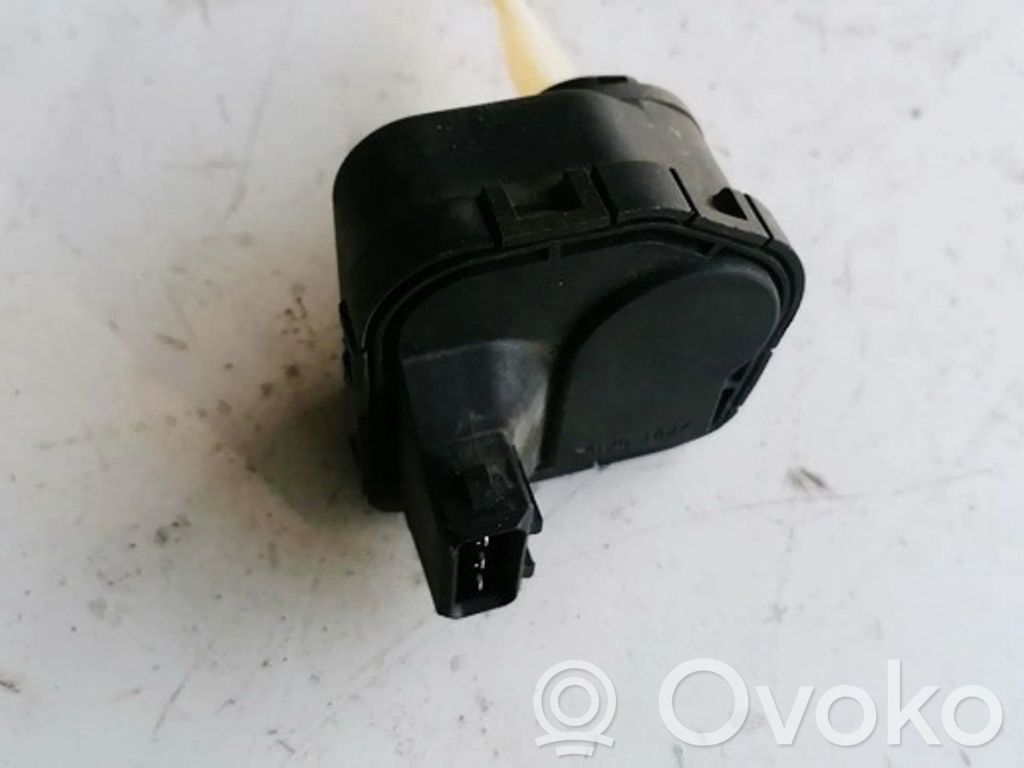 Audi A4 S4 B5 8D Motorino di regolazione assetto fari 