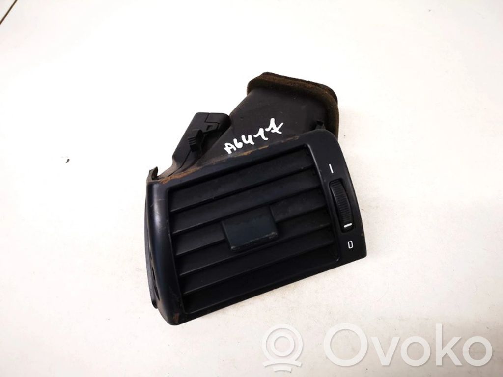BMW 3 E46 Griglia di ventilazione centrale cruscotto 