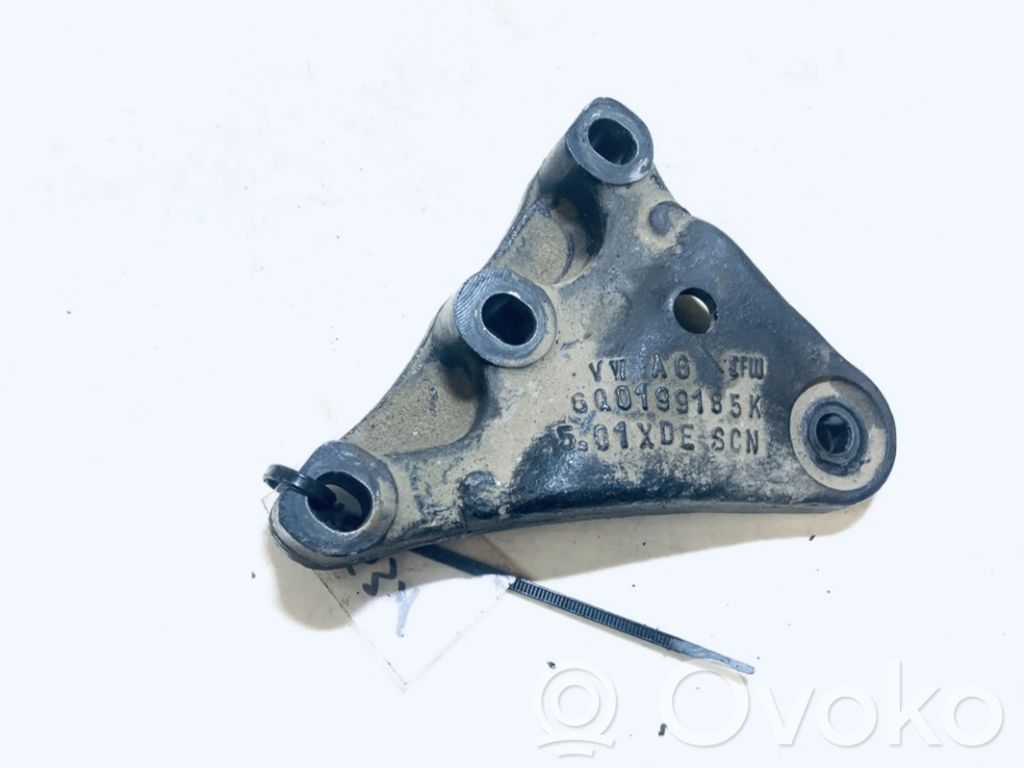 Skoda Fabia Mk1 (6Y) Engine mounting bracket 