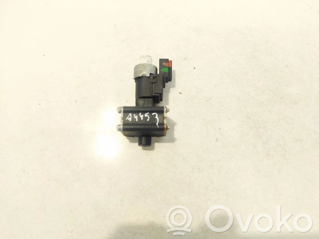 Sensor