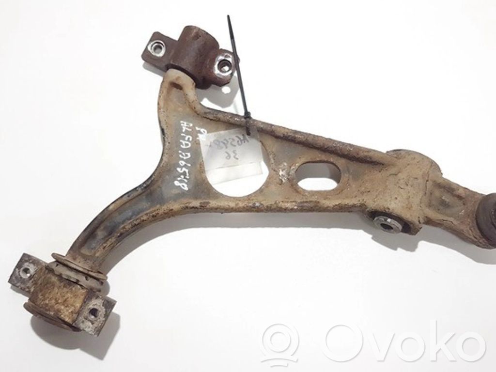 Alfa Romeo 147 Querlenker Achsschenkel vorne 