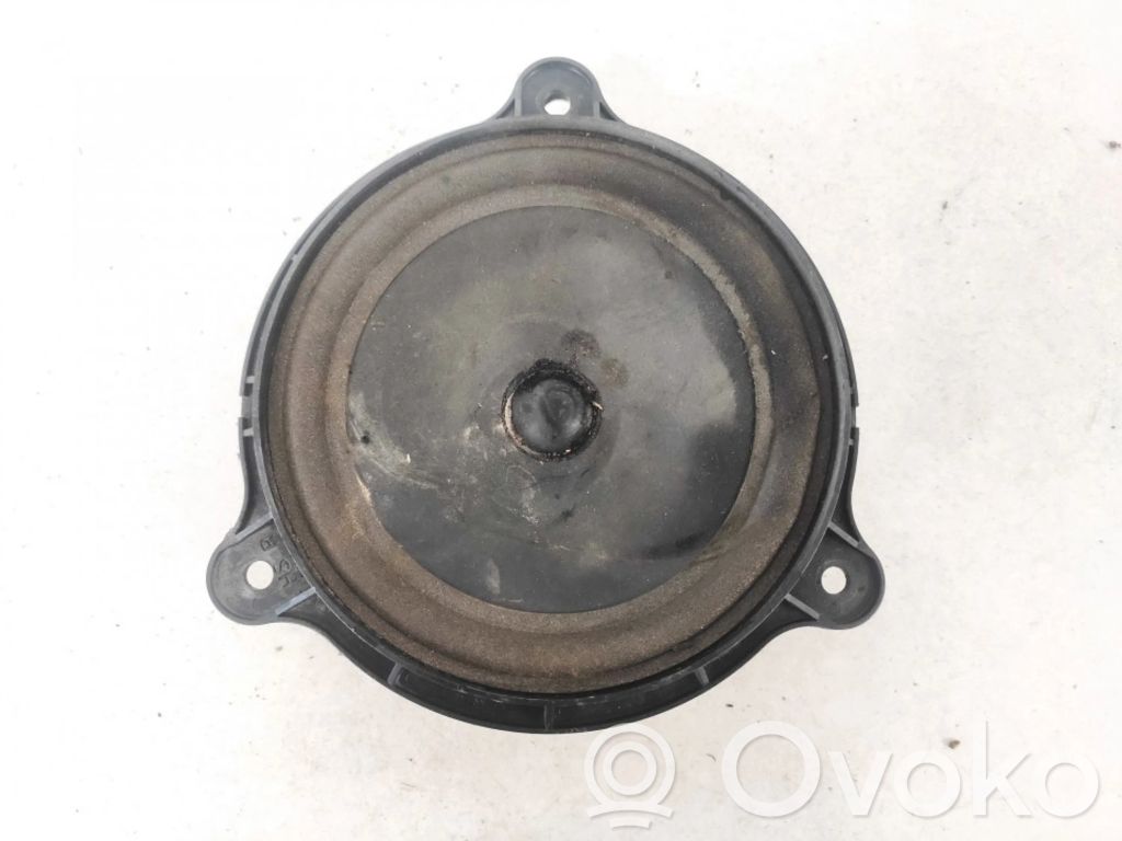 Nissan Almera N16 Altoparlante portiera anteriore
