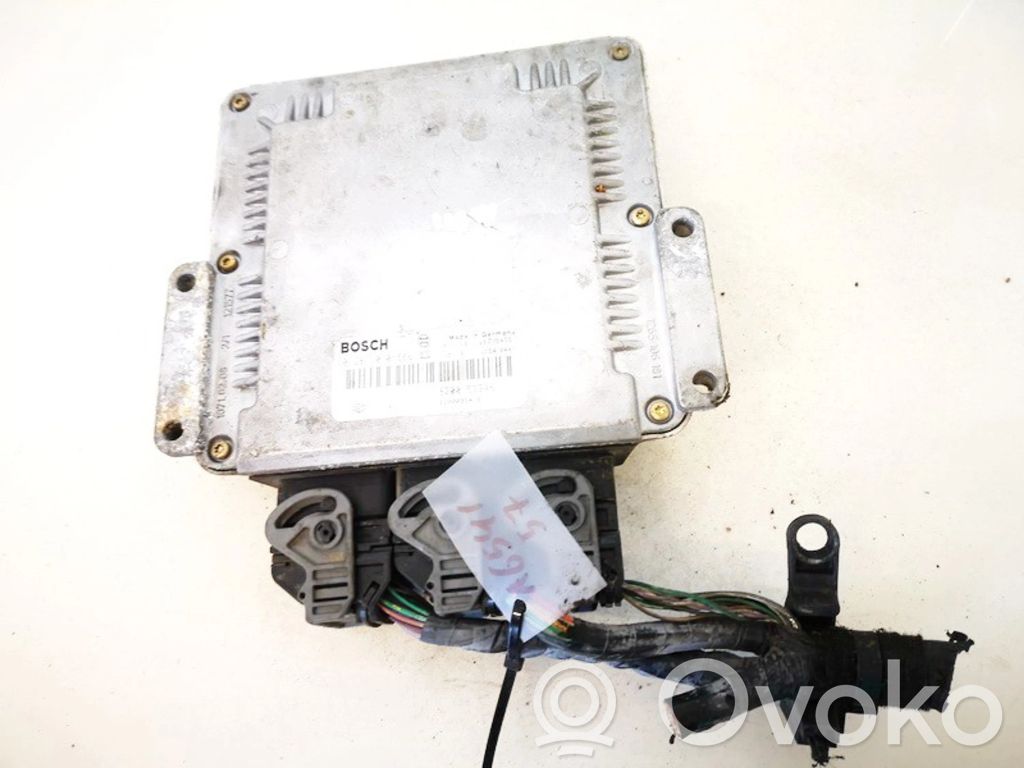 Unitate/modul de control motor   8200153946,0281010556,0281010556,8200153946