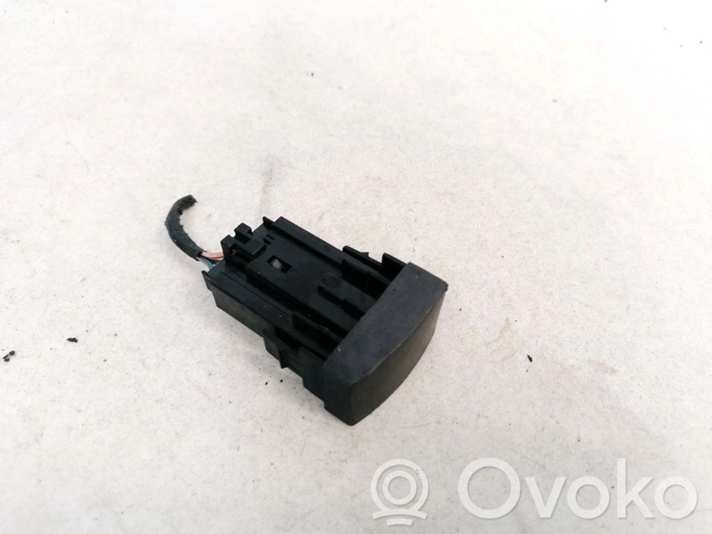 Hyundai Elantra Sonstige Schalter / Griffe / Umschalter 