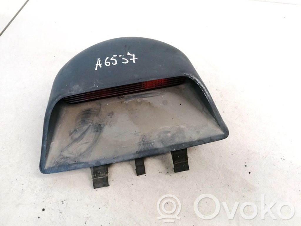 Kolmas/lisäjarruvalo   927502D0,927502D0,927502D0,927502D0