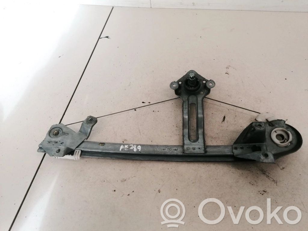 Opel Vectra B Alzacristalli del portellone scorrevole con motorino