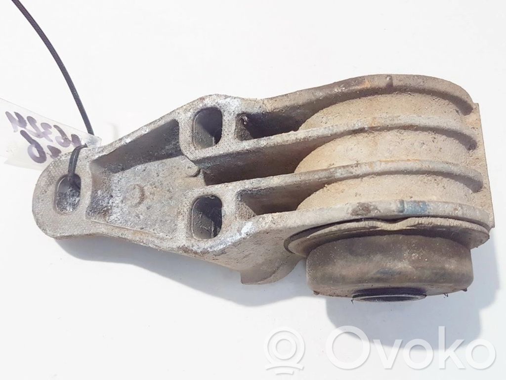 Carcasă fixare axă spate   8E0501522G,8E0501521G,8E0501521G,8E0501522G