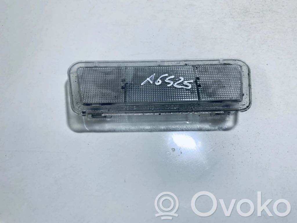 Opel Astra F Etuistuimen valo 