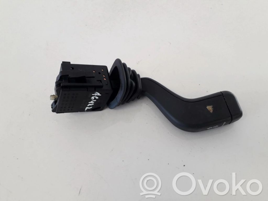Opel Meriva A Suuntavilkun vipu 