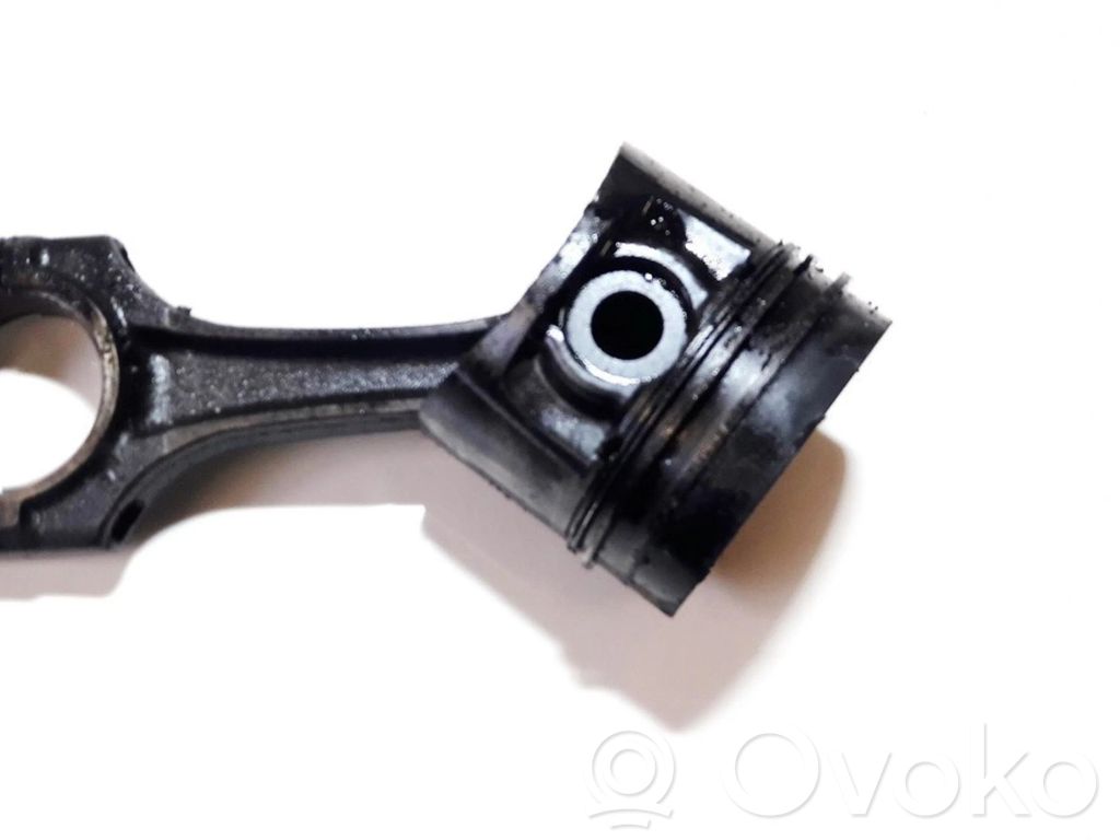 Renault Laguna I Piston avec bielle 